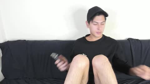 Snapshot of alikuskya chatting on October 22, 2:12 am Dan online show from October 22, 2:12 am