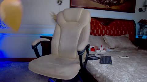 Snapshot of alina_grosu chatting on September 28, 7:19 pm Alina online show from September 28, 7:19 pm