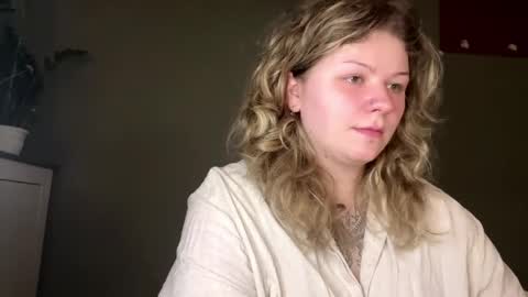 Alina online show from April 15, 1:18 pm