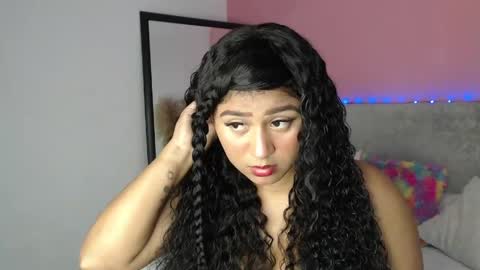 Snapshot of alinakiss_ chatting on April 20, 11:06 pm lili online show from April 20, 11:06 pm