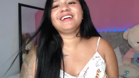Snapshot of alinakiss_ chatting on April 26, 11:57 pm lili online show from April 26, 11:57 pm