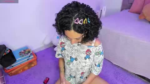 Snapshot of aline_ackerman chatting on November 19, 11:05 pm ALINE online show from November 19, 11:05 pm