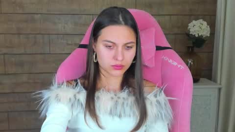 AlisaVersailles online show from September 25, 4:38 am