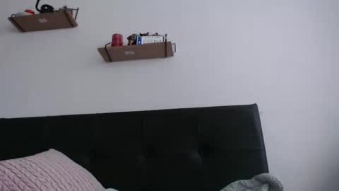 alisha_9997 online show from December 22, 10:18 pm