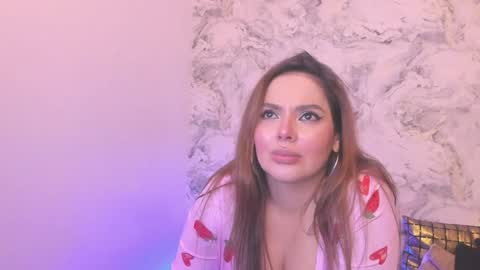 Snapshot of alisha_indira_ chatting on December 16, 3:51 am Andrea online show from December 16, 3:51 am