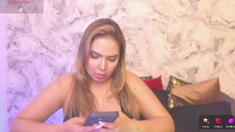 Snapshot of alisha_indira_ chatting on February 26, 3:42 am Andrea online show from February 26, 3:42 am