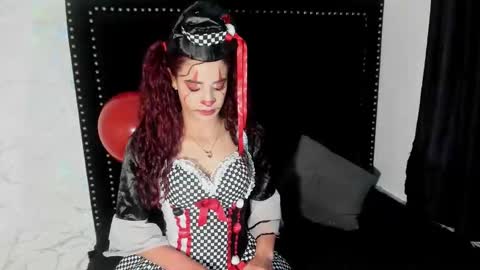 alishaevans_rs online show from October 19, 4:24 am