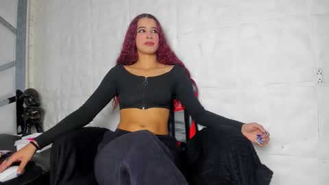 alishaevans_rs online show from February 23, 4:26 pm