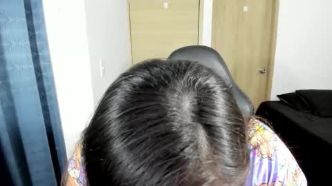 Snapshot of alisia_mendoza chatting on October 27, 10:03 pm alisia online show from October 27, 10:03 pm