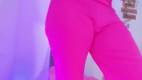 Snapshot of alisiacollinsss chatting on November 12, 4:35 am Alisia online show from November 12, 4:35 am