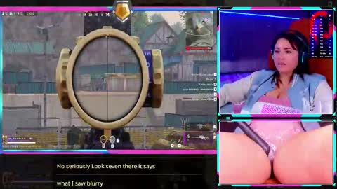 Snapshot of alison_gamer chatting on November 28, 9:28 pm Alison online show from November 28, 9:28 pm