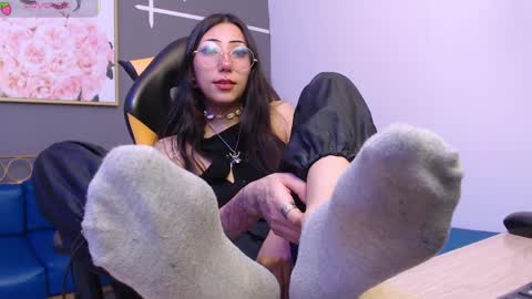 aliss_angel_ online show from April 7, 8:09 pm