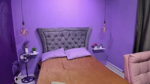 Snapshot of aliss_ik chatting on October 8, 12:58 pm alicia online show from October 8, 12:58 pm