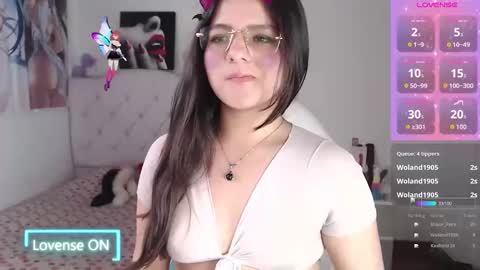 Snapshot of alissa_morrison chatting on November 24, 9:14 pm alissa_morrison online show from November 24, 9:14 pm