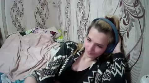 Snapshot of alissaclent chatting on May 6, 8:58 pm alissaclent online show from May 6, 8:58 pm
