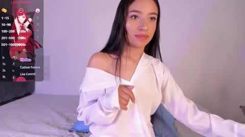 Mara  Isabel online show from November 21, 1:48 am