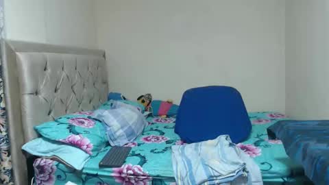 allise online show from January 12, 1:55 am