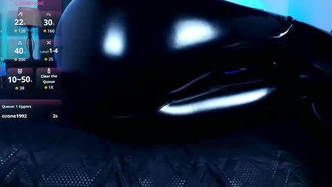 Snapshot of alisse_moore chatting on October 4, 12:36 pm Alisse online show from October 4, 12:36 pm