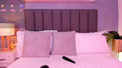 Snapshot of alisson_81 chatting on December 3, 2:41 am alisson_81 online show from December 3, 2:41 am