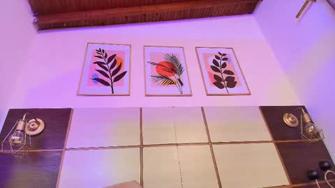 Snapshot of alisson_am chatting on February 23, 2:35 pm Alisson online show from February 23, 2:35 pm