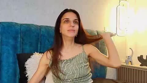 Snapshot of alisson_fox69 chatting on November 30, 2:59 am alisson_fox69 online show from November 30, 2:59 am