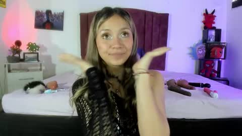 Snapshot of alisson_zafiro chatting on January 15, 3:39 pm Alisson IG alisson zafiro27 online show from January 15, 3:39 pm