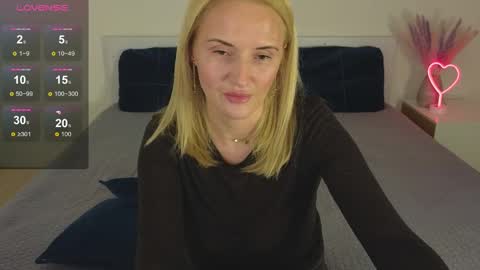 Snapshot of alisssarose chatting on January 14, 10:55 pm alisssarose online show from January 14, 10:55 pm