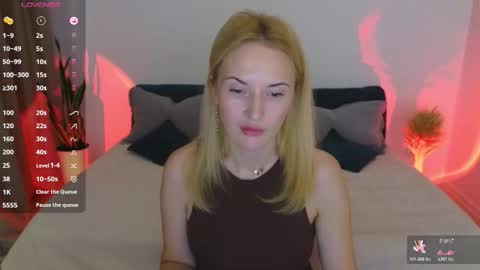 Snapshot of alisssarose chatting on November 6, 10:54 pm alisssarose online show from November 6, 10:54 pm