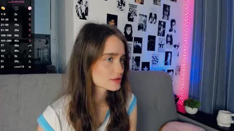 Alivia online show from November 1, 9:44 am