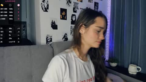 Alivia online show from November 7, 10:26 am