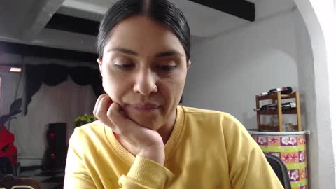 Snapshot of alix_beltran chatting on February 16, 11:26 pm Alix online show from February 16, 11:26 pm