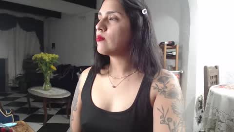 Snapshot of alix_beltran chatting on February 19, 4:34 am Alix online show from February 19, 4:34 am