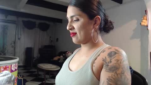 Snapshot of alix_beltran chatting on September 26, 1:42 am Alix online show from September 26, 1:42 am