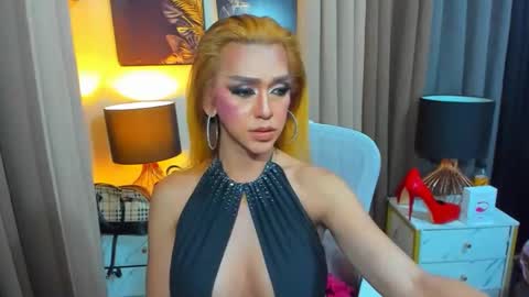 Snapshot of aliyahdeluxx chatting on January 1, 6:49 pm aliyah online show from January 1, 6:49 pm