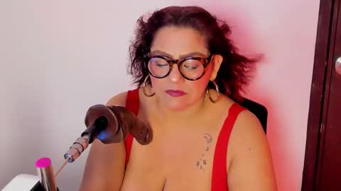 Aliyahs stone online show from September 27, 3:33 am