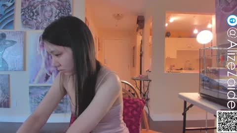 Alize Zaide online show from February 11, 9:25 pm