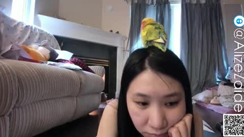 Alize Zaide online show from October 22, 9:25 pm