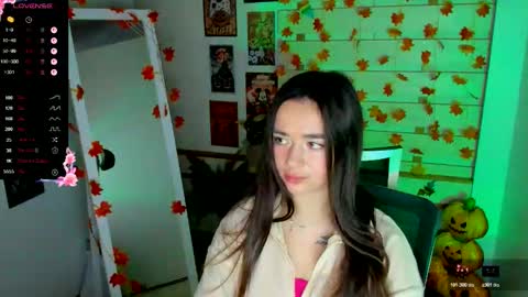 Snapshot of allana_dream chatting on October 30, 8:05 am Allana online show from October 30, 8:05 am