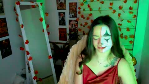 Snapshot of allana_dream chatting on October 31, 8:37 am Allana online show from October 31, 8:37 am