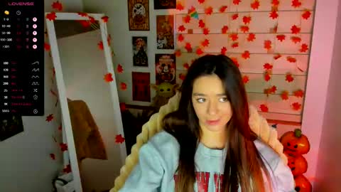 Snapshot of allana_dream chatting on November 7, 8:03 am Allana online show from November 7, 8:03 am