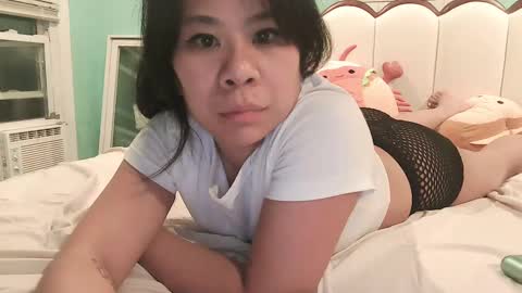 Snapshot of allecoholics_anonymous chatting on November 24, 12:54 am allecoholics_anonymous online show from November 24, 12:54 am