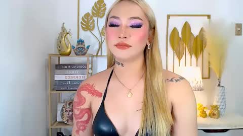 Snapshot of allena_anderson chatting on December 18, 3:22 pm Your Lovely Allena online show from December 18, 3:22 pm