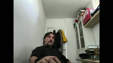 Snapshot of allenvic chatting on October 23, 8:35 am allenvic online show from October 23, 8:35 am