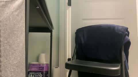 Snapshot of allergictochat chatting on December 25, 9:00 pm Allergictolove online show from December 25, 9:00 pm