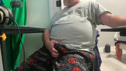 Snapshot of allergictochat chatting on January 4, 10:45 pm Allergictolove online show from January 4, 10:45 pm