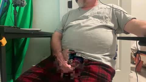 Snapshot of allergictochat chatting on January 24, 1:45 am Allergictolove online show from January 24, 1:45 am