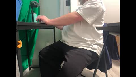 Snapshot of allergictochat chatting on March 1, 2:55 pm Allergictolove online show from March 1, 2:55 pm