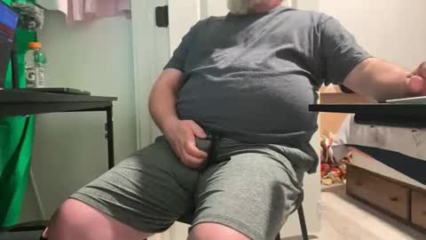 Snapshot of allergictochat chatting on November 30, 11:31 pm Allergictolove online show from November 30, 11:31 pm