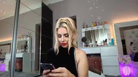 onlyfansallesya23 online show from September 15, 7:03 pm