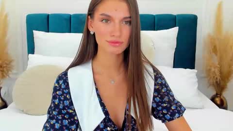 Lexi online show from September 13, 5:24 pm